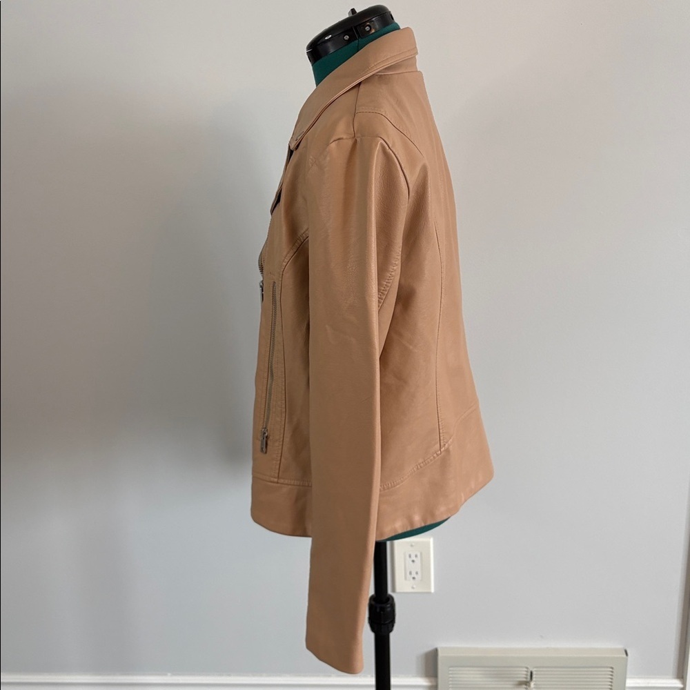 LEVI’s Faux Leather Women's Jacket - Picture 3 of 11